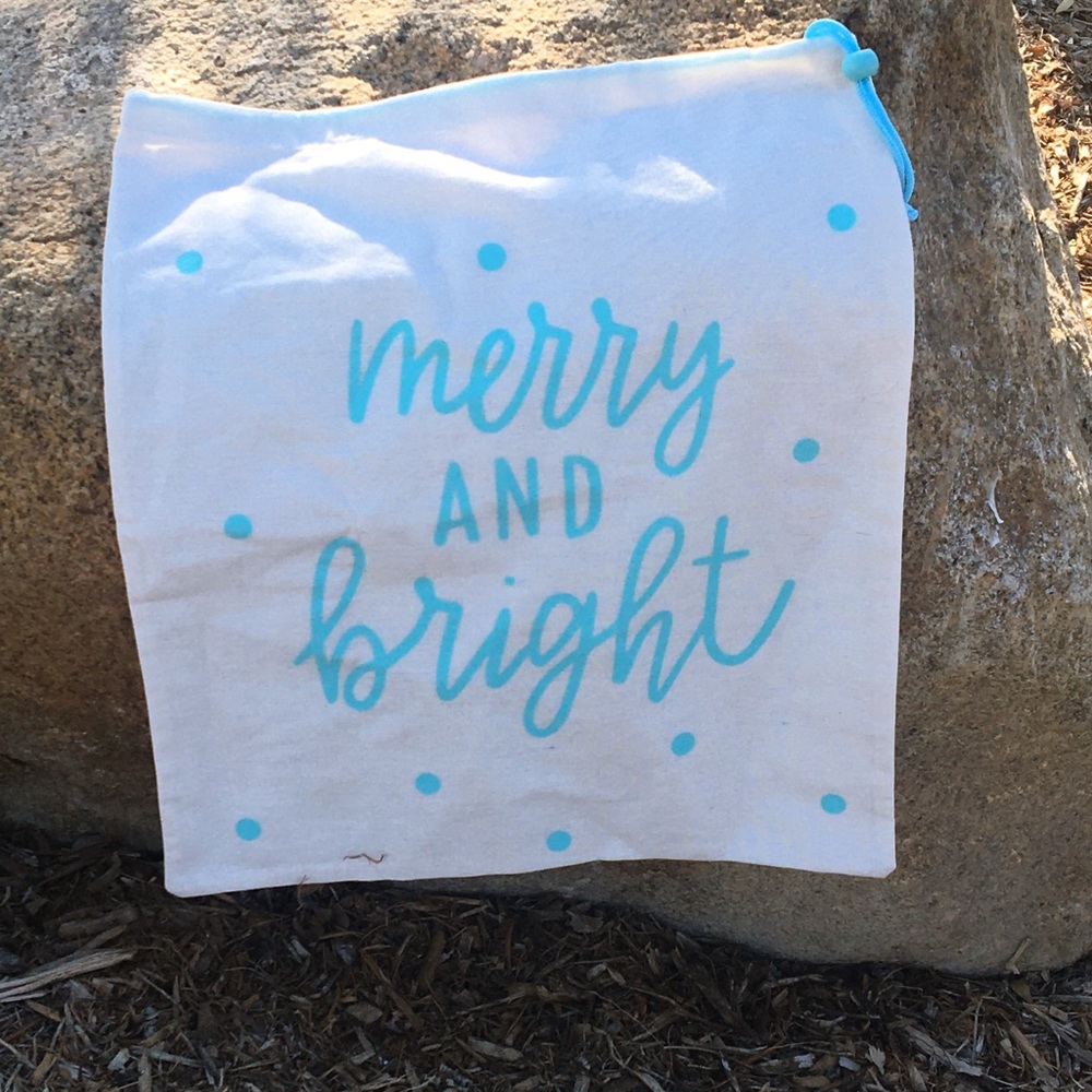 Christmas gift sacks can be personalized
